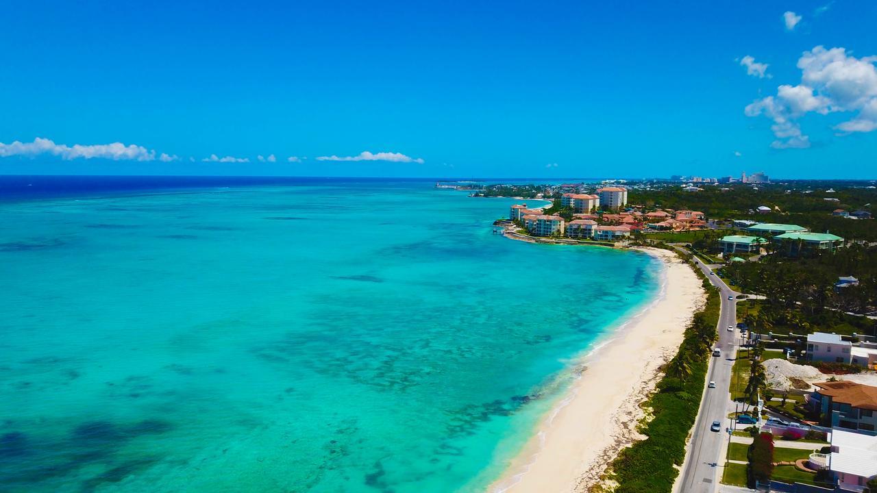 Four Bedroom Oceanfront Villa Nassau Exteriér fotografie