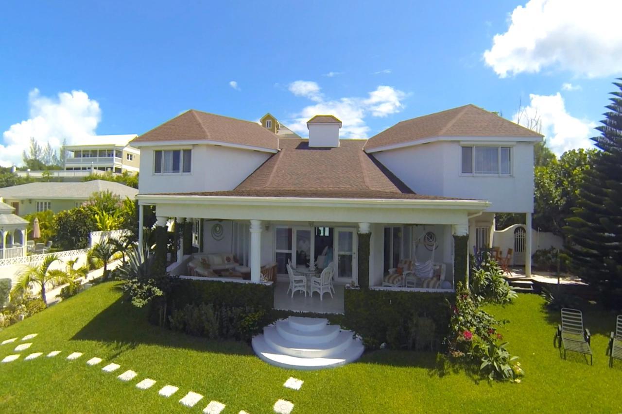 Four Bedroom Oceanfront Villa Nassau Exteriér fotografie